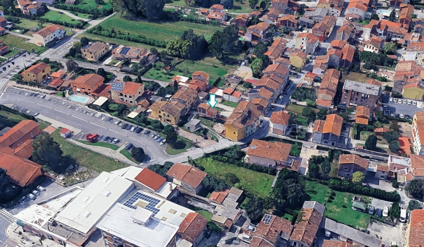 Quadrilocale da ristrutturare a Capannori