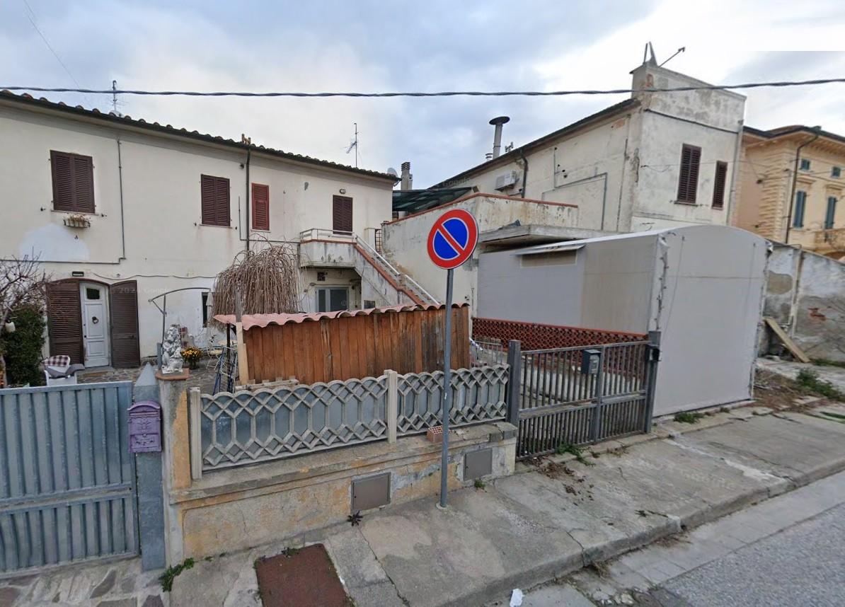 Laboratorio da ristrutturare a Cascina