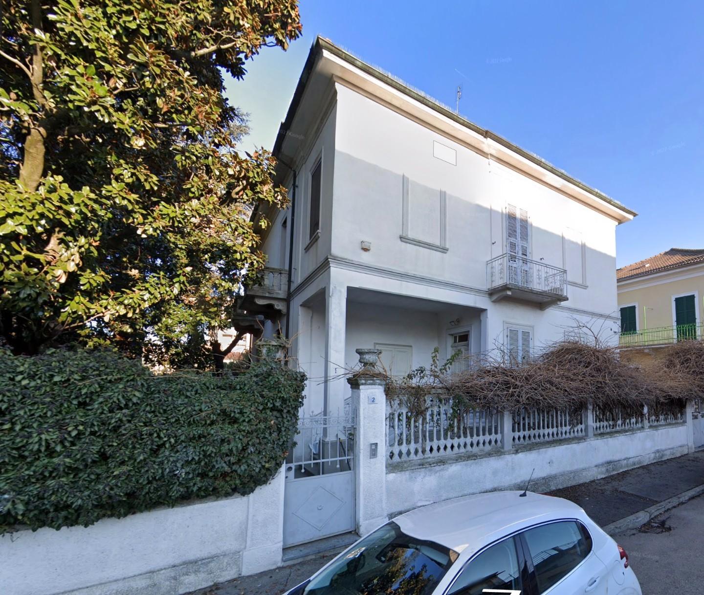 Villa con giardino a Alessandria