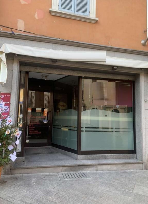 Negozio in vendita a Valenza