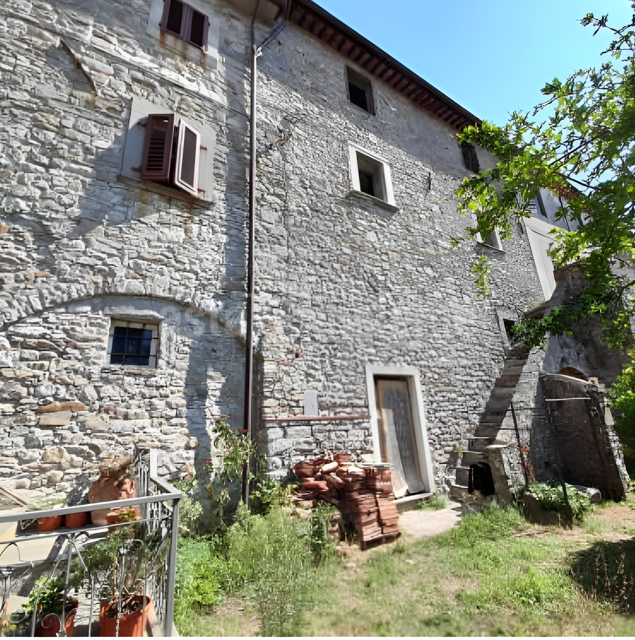 Appartamento da ristrutturare, Pescaglia colognora