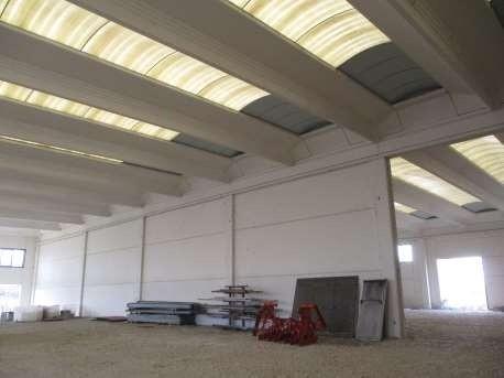 Capannone in vendita a Sale