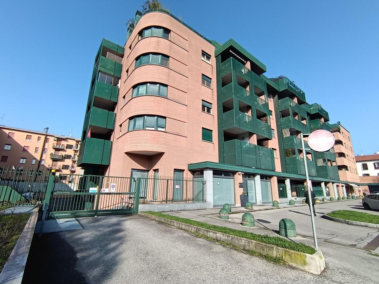 Box/Garage 17mq in vendita a Monza