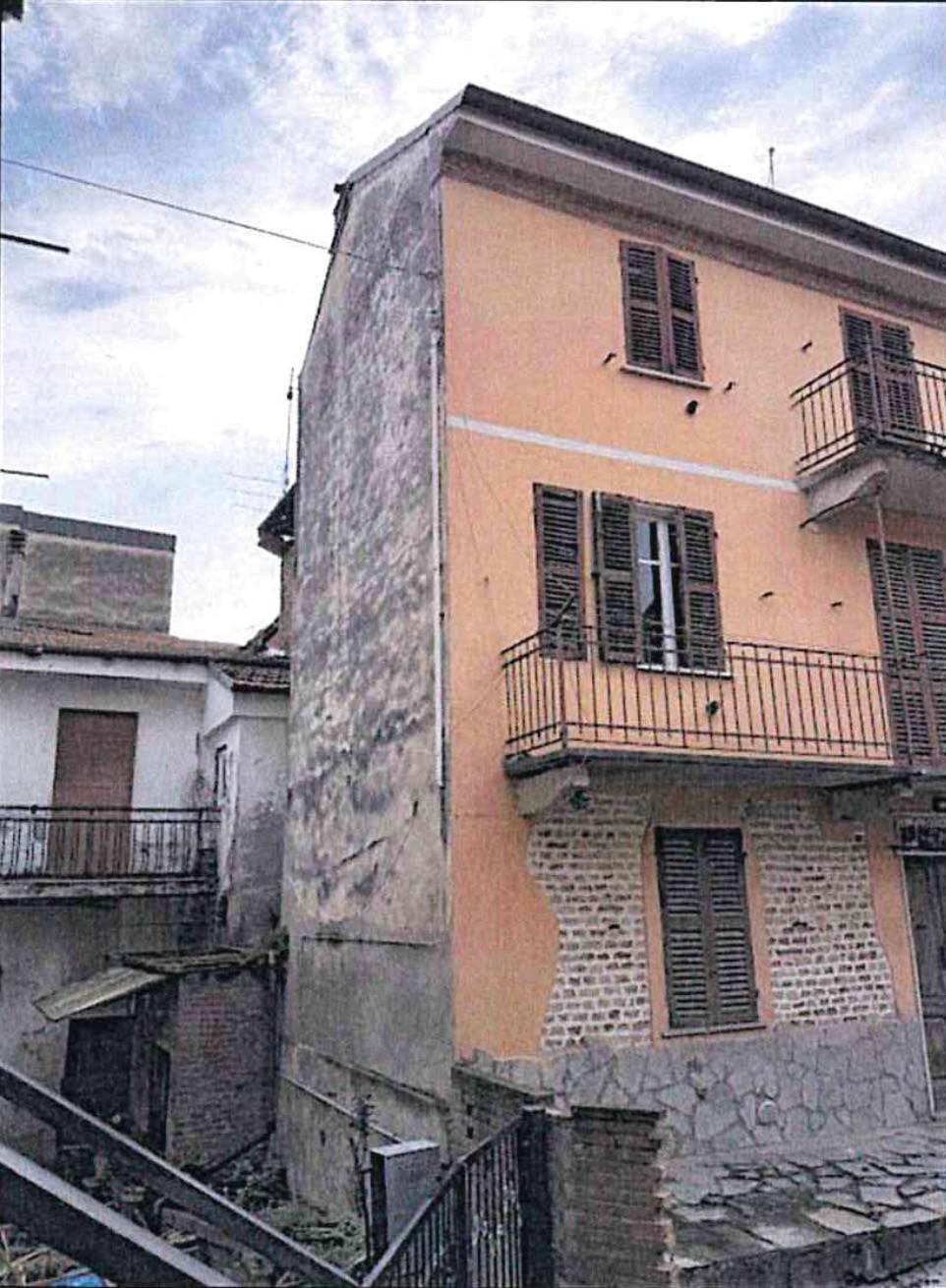 Appartamento in vendita a Castelletto Molina