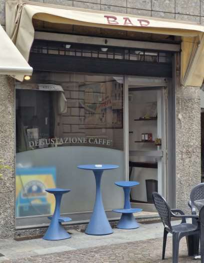 Negozio in vendita a Tortona