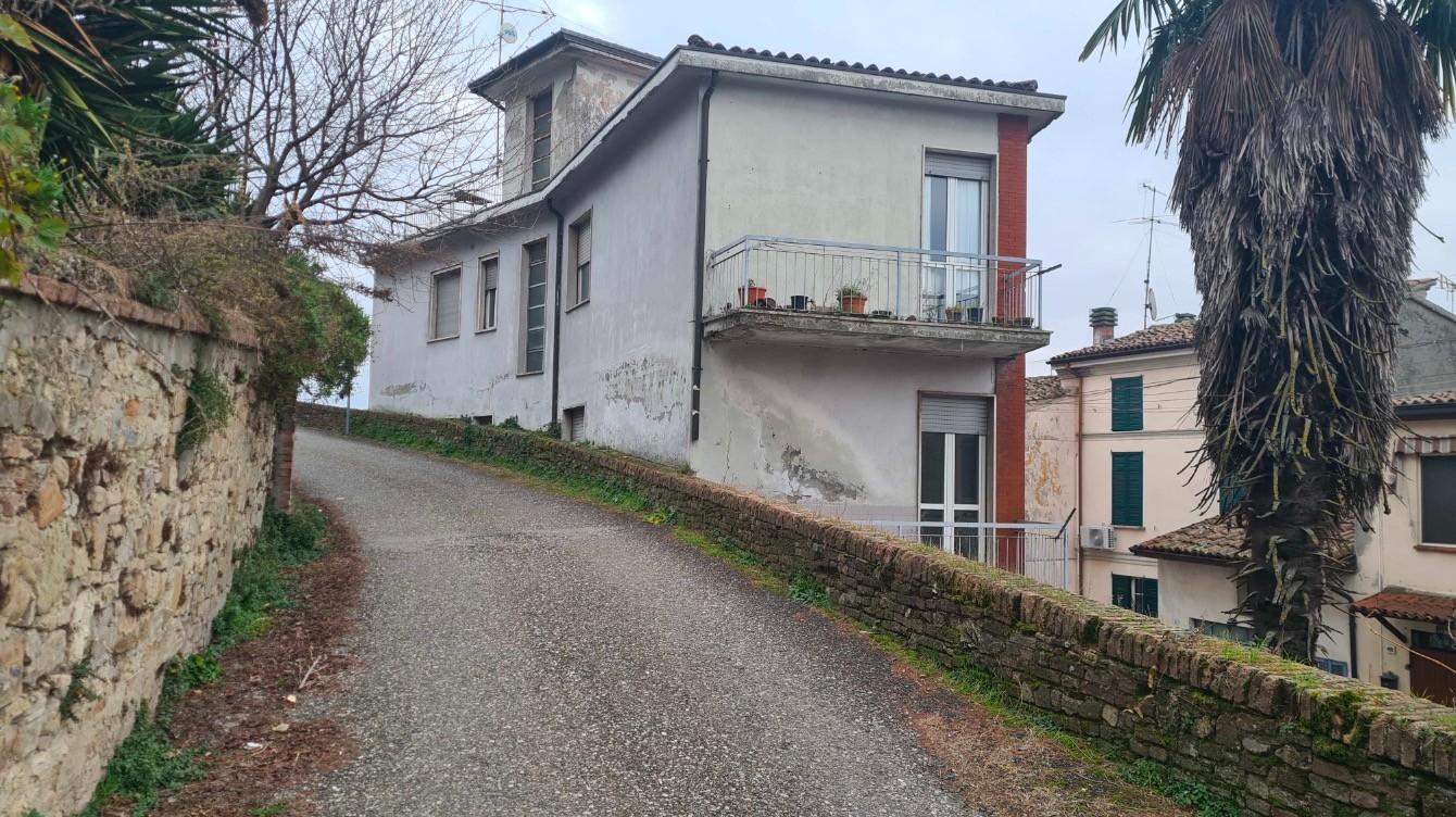 Trilocale in vendita a Rovescala