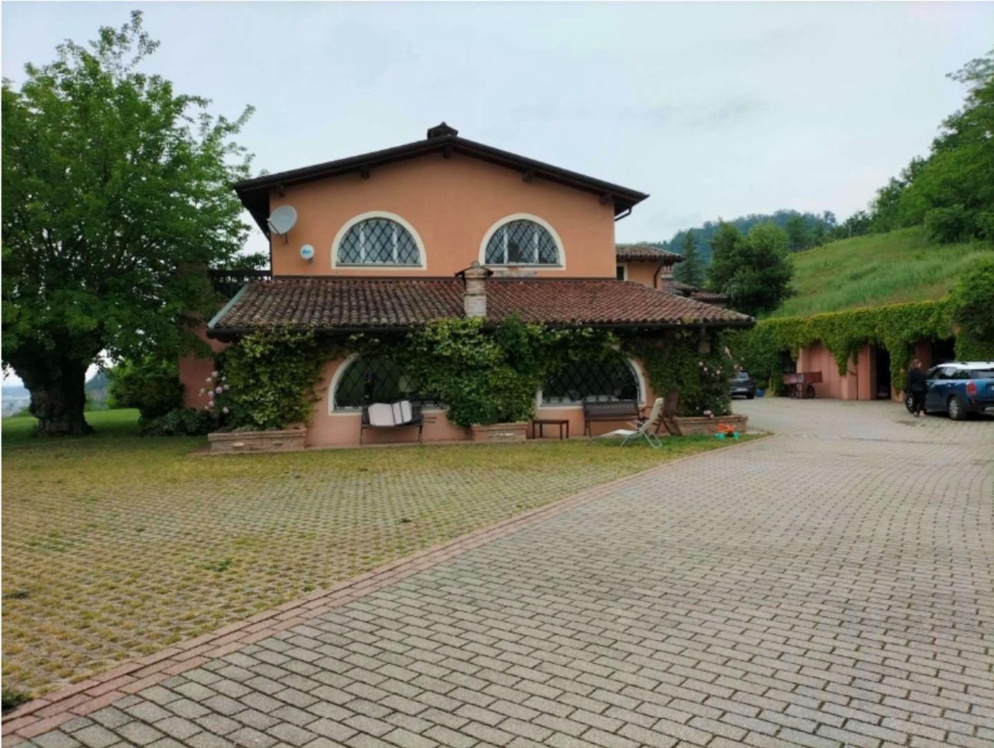 Villa in vendita a Stazzano