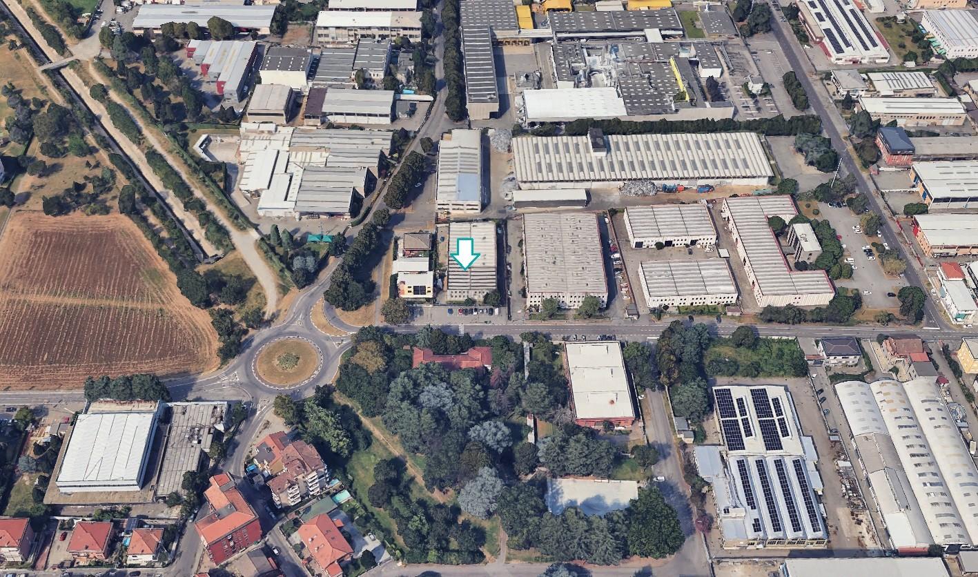 Capannone in vendita a Senago