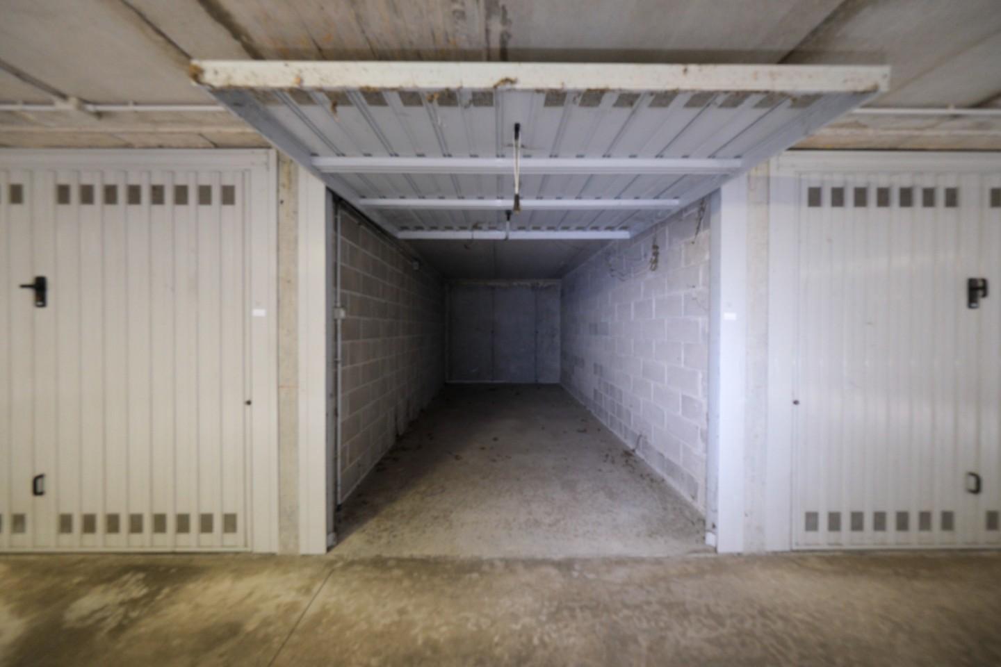 Box/Garage 18mq in vendita, Peschiera Borromeo bettola