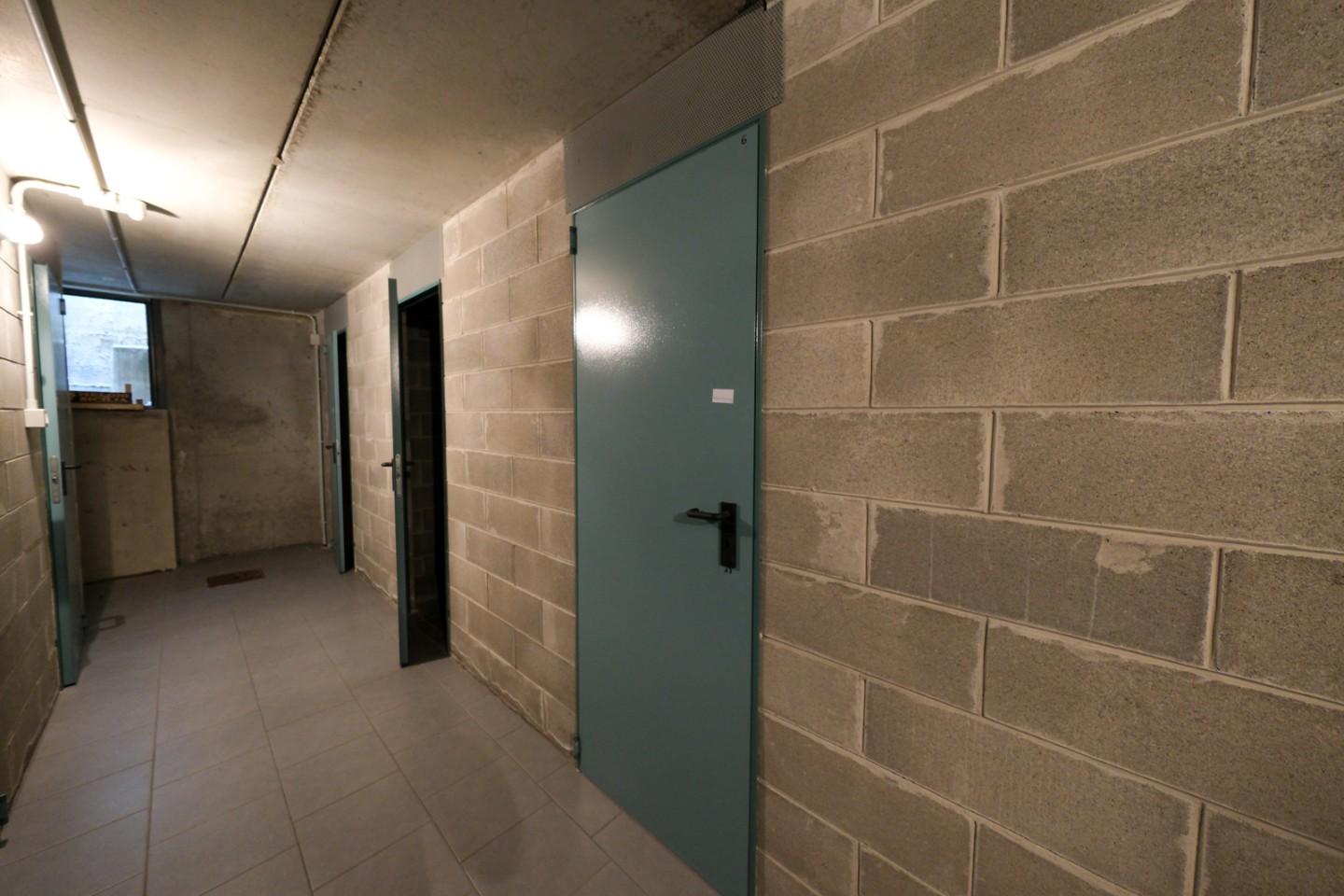 Box/Garage 18mq in vendita, Peschiera Borromeo bettola