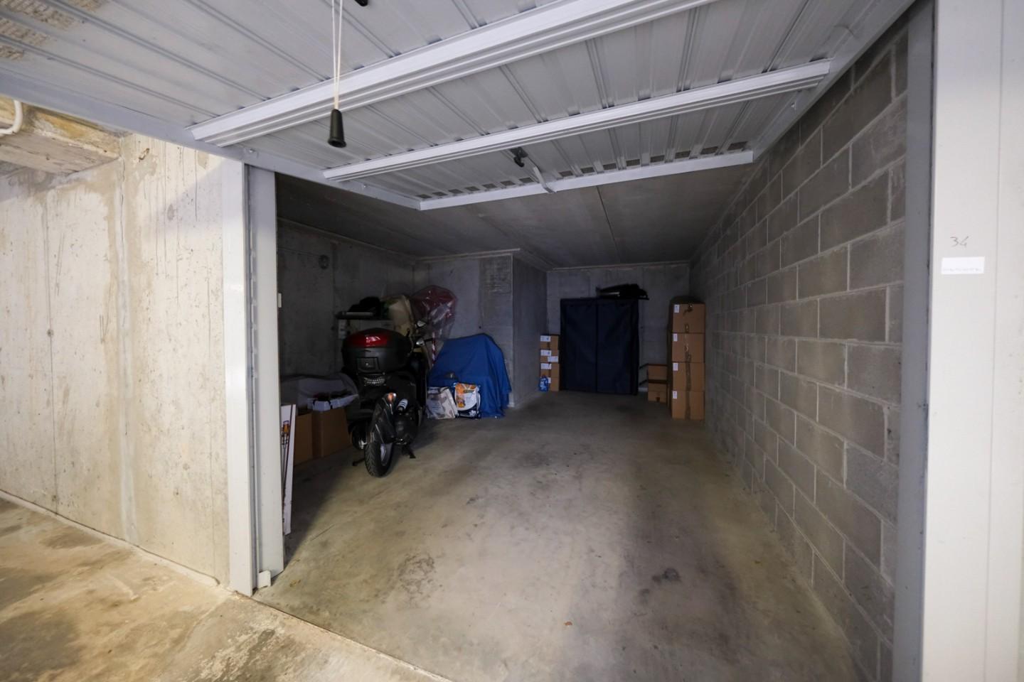 Box/Garage 18mq in vendita, Peschiera Borromeo bettola