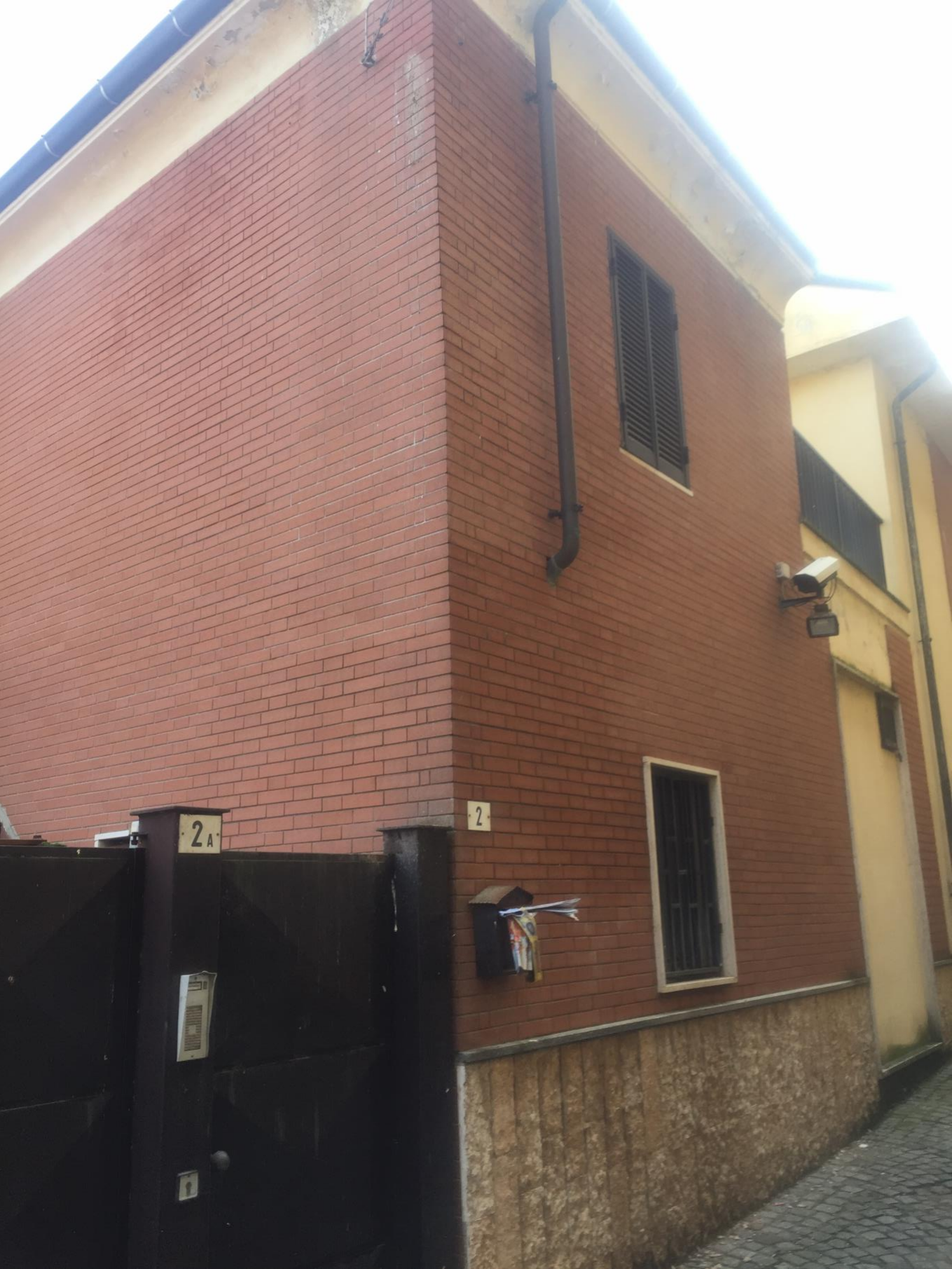 Negozio in vendita a Valenza