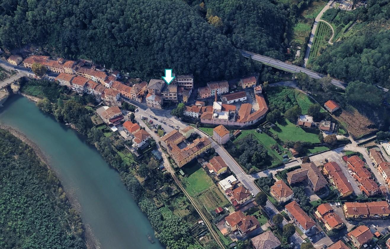 Capannone da ristrutturare, Lucca ponte a moriano