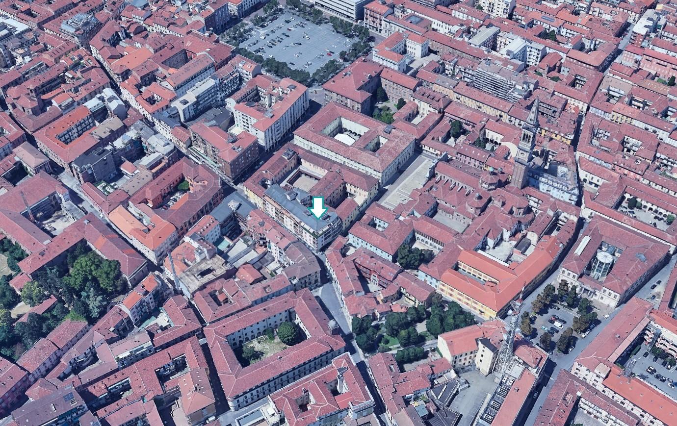 Box/Garage 900mq in vendita a Alessandria