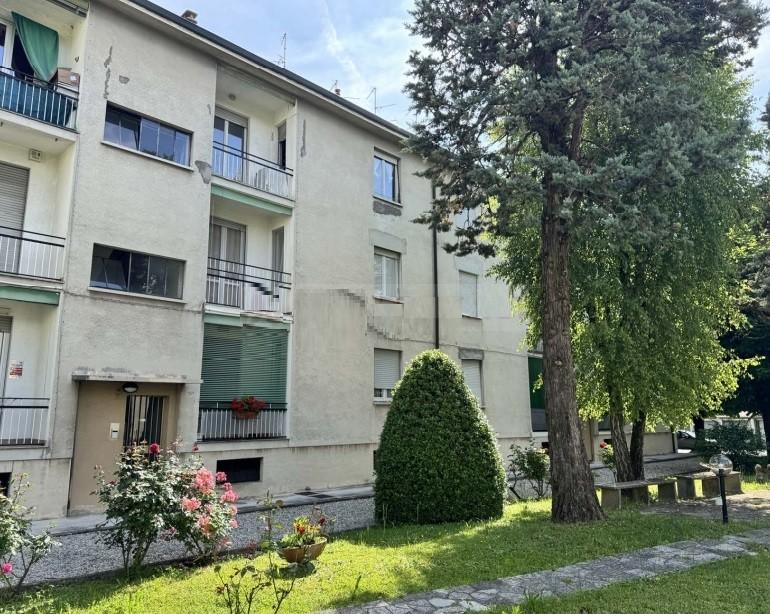 Quadrilocale in vendita a Meda