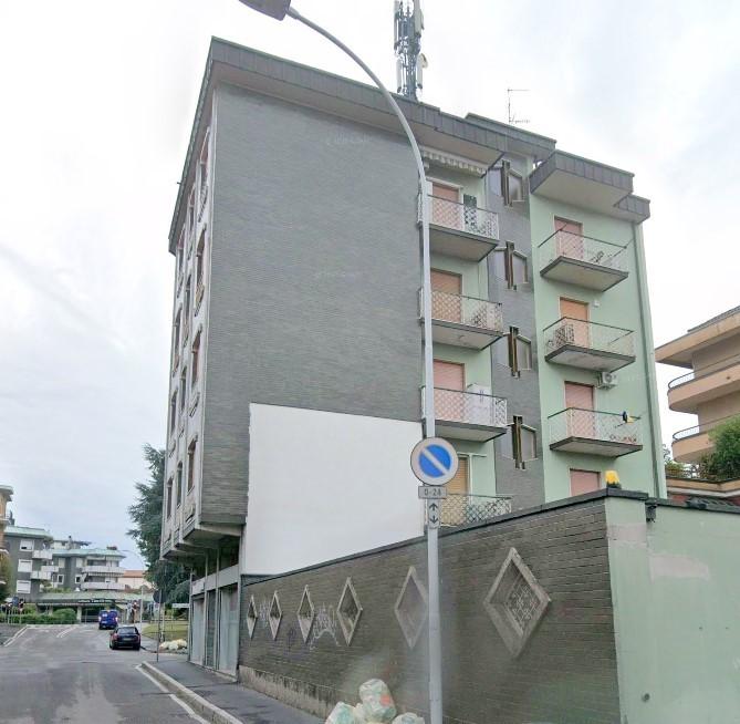 Trilocale in vendita a Parabiago