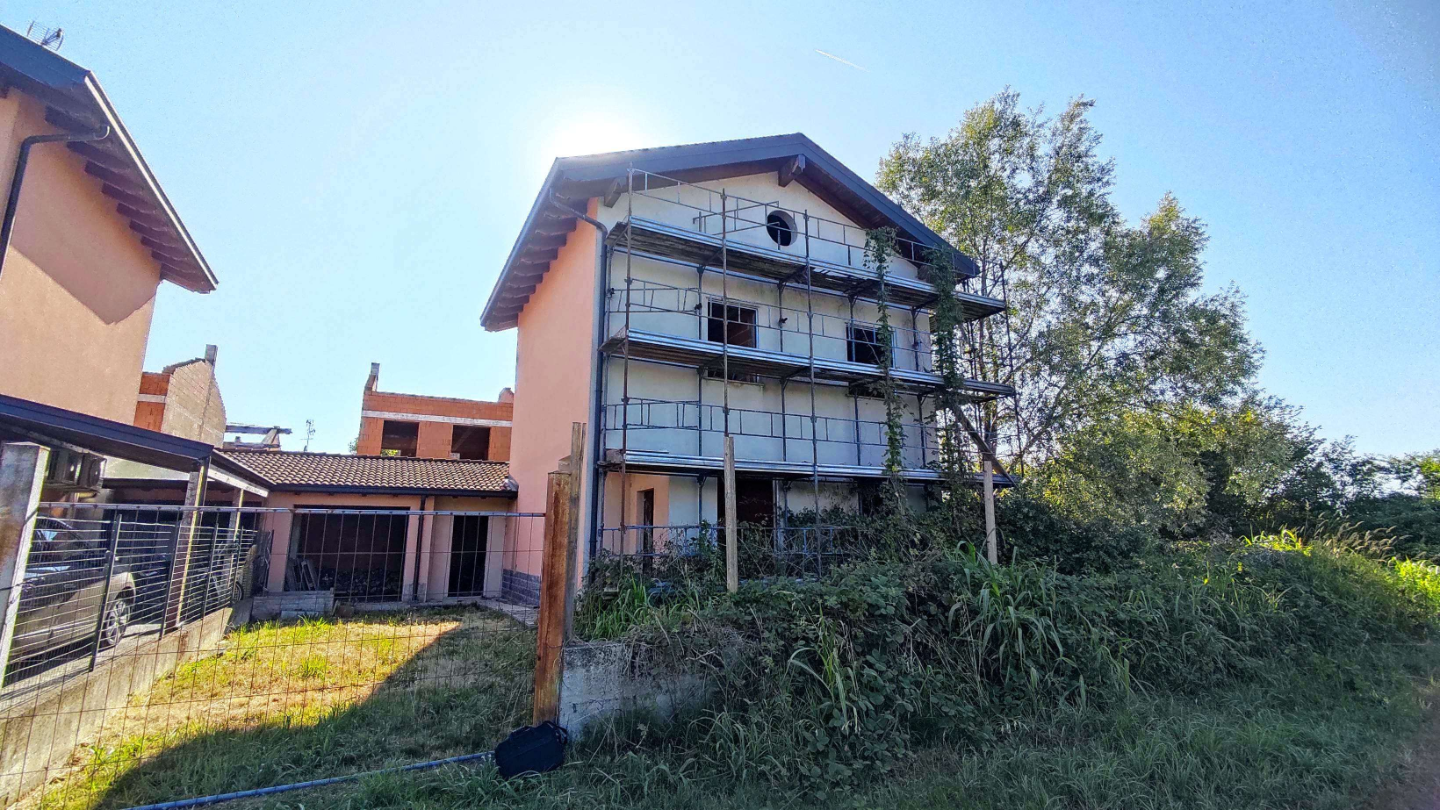 Villa in vendita a Trovo