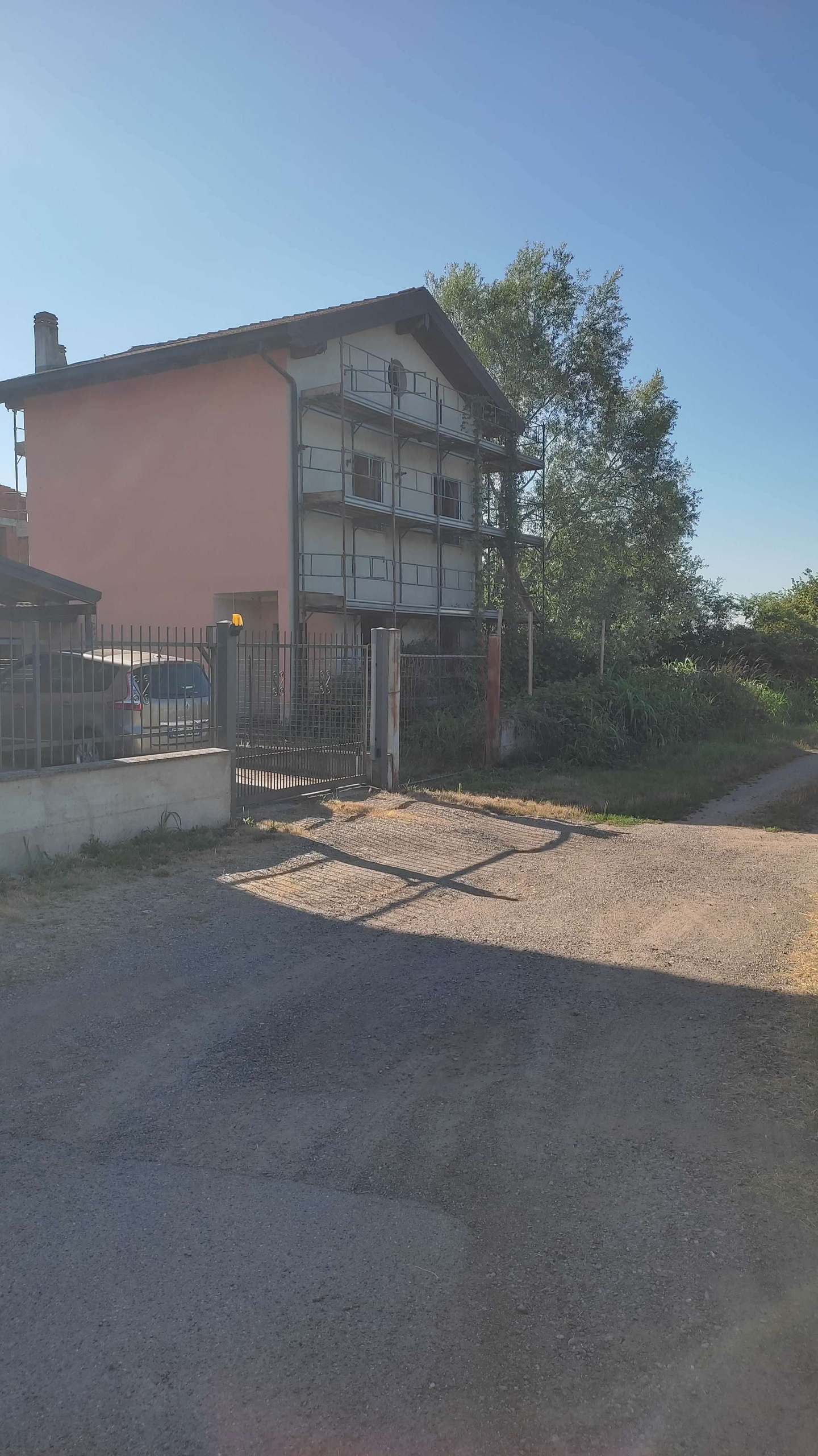 Villa in vendita a Trovo