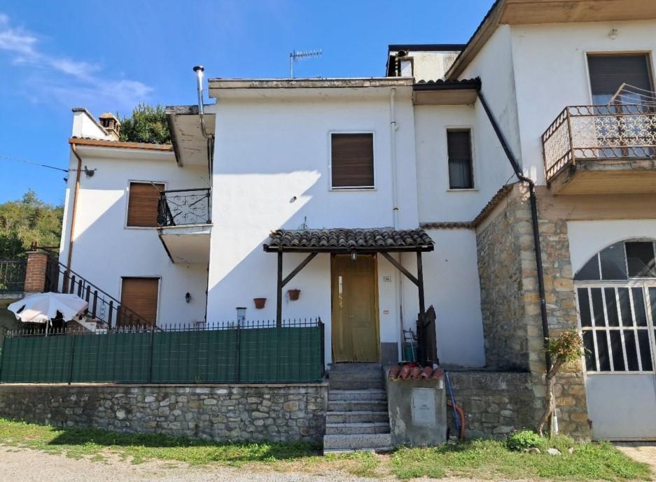 Appartamento in vendita a Godiasco