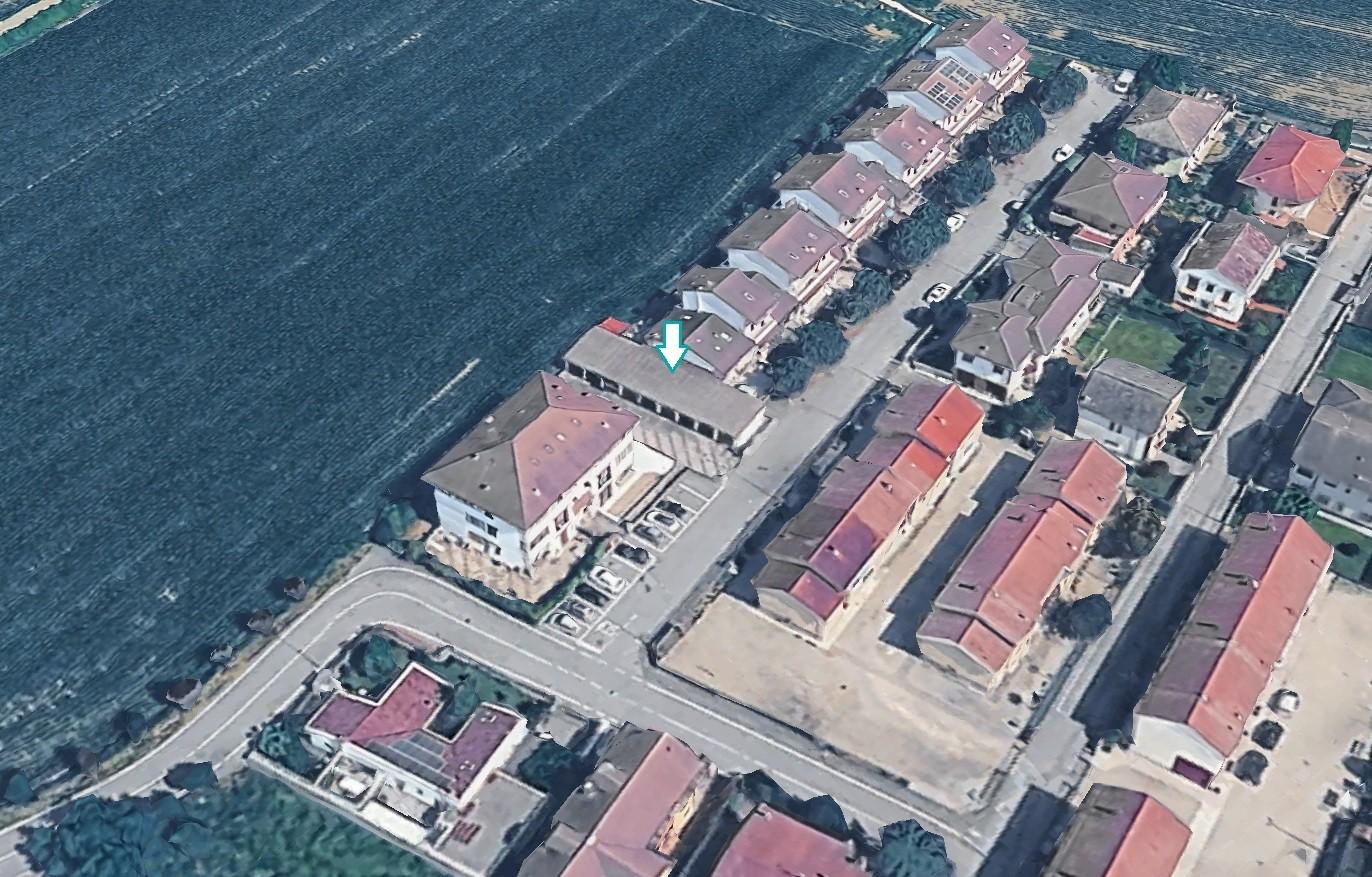 Box/Garage 16mq in vendita a Torrevecchia Pia