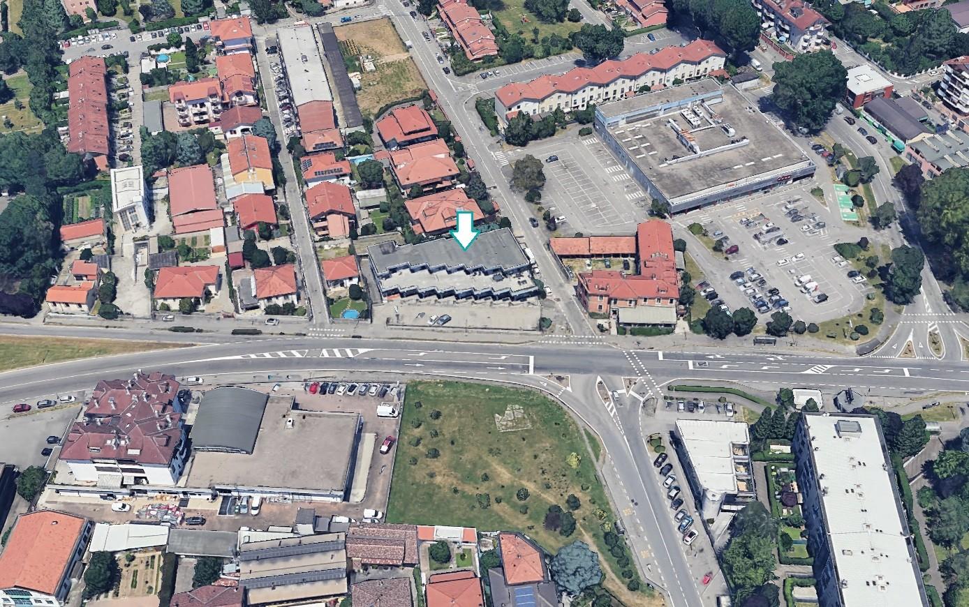 Negozio da ristrutturare a Bareggio