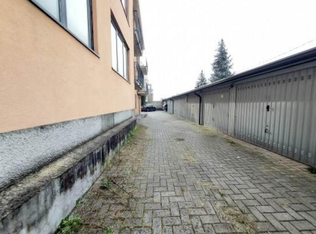 Box/Garage 20mq in vendita a Cassano d'Adda