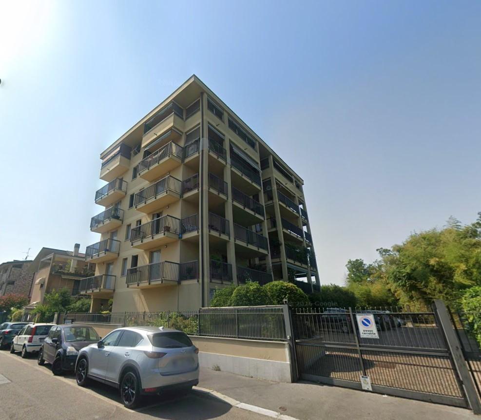 Trilocale da ristrutturare a Milano