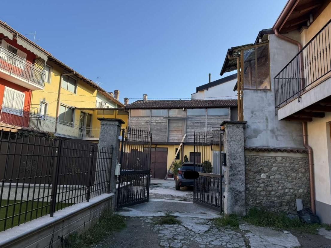 Trilocale da ristrutturare a Terno d'Isola