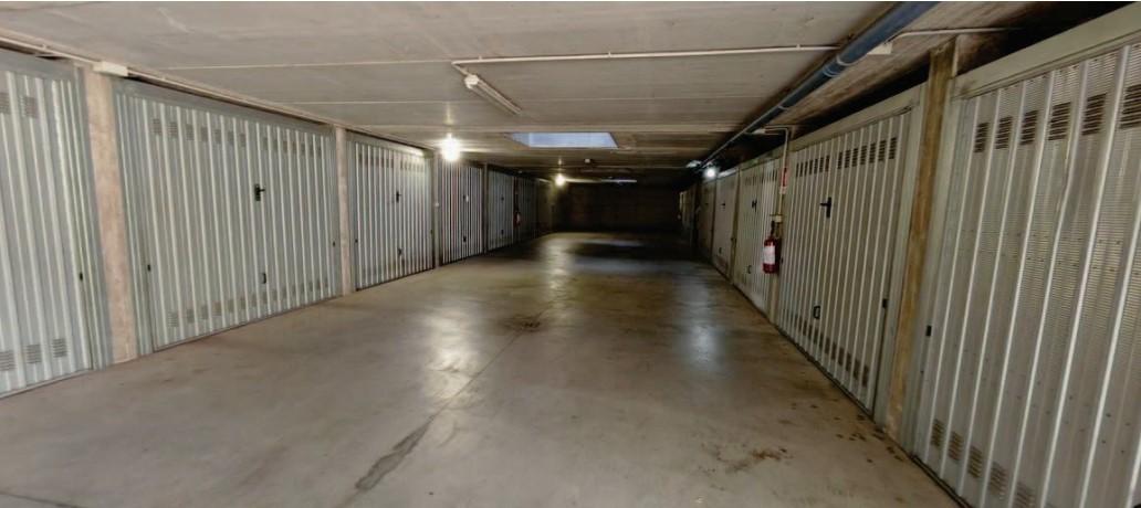Box/Garage 19mq in vendita a Settimo Milanese