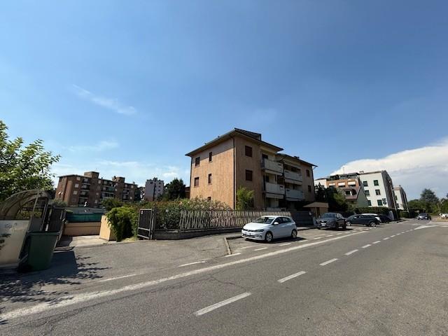Box/Garage 25mq in vendita a Villasanta