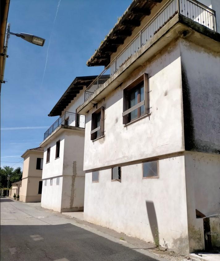 Appartamento da ristrutturare a Palestro