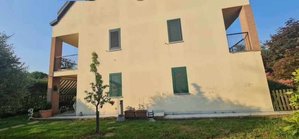 Quadrilocale in vendita a Lesmo