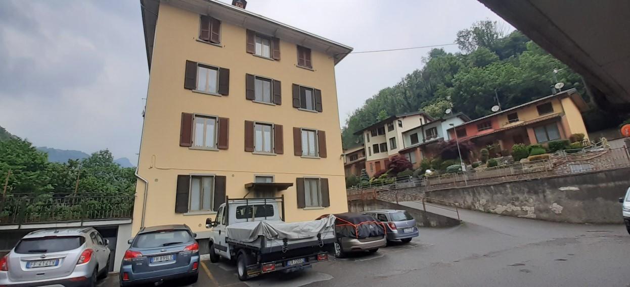 Trilocale da ristrutturare a Vertova