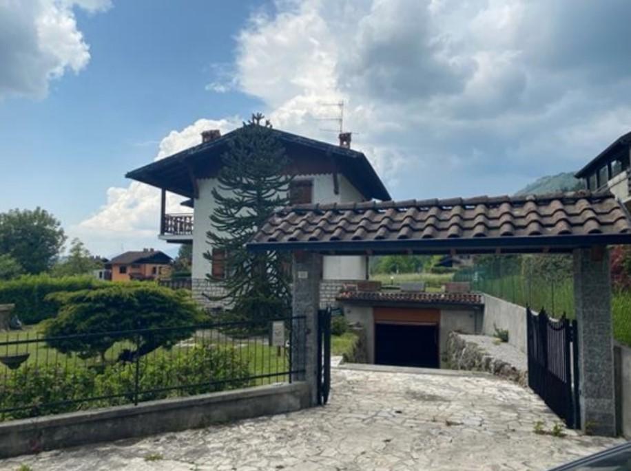 Villa Bifamiliare in vendita a Fino del Monte