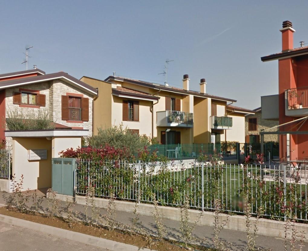 Quadrilocale in vendita a Roncello