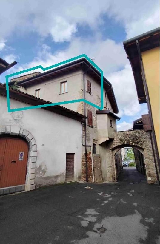 Appartamento da ristrutturare a Albano Sant'Alessandro