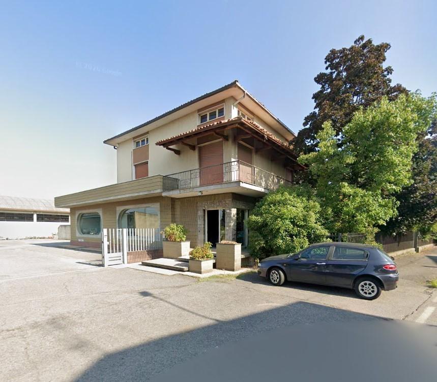 Negozio in vendita a Palazzolo sull'Oglio