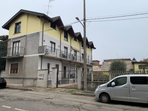 Appartamento in vendita a Sesto Calende