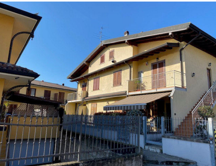 Quadrilocale con giardino a Ghisalba