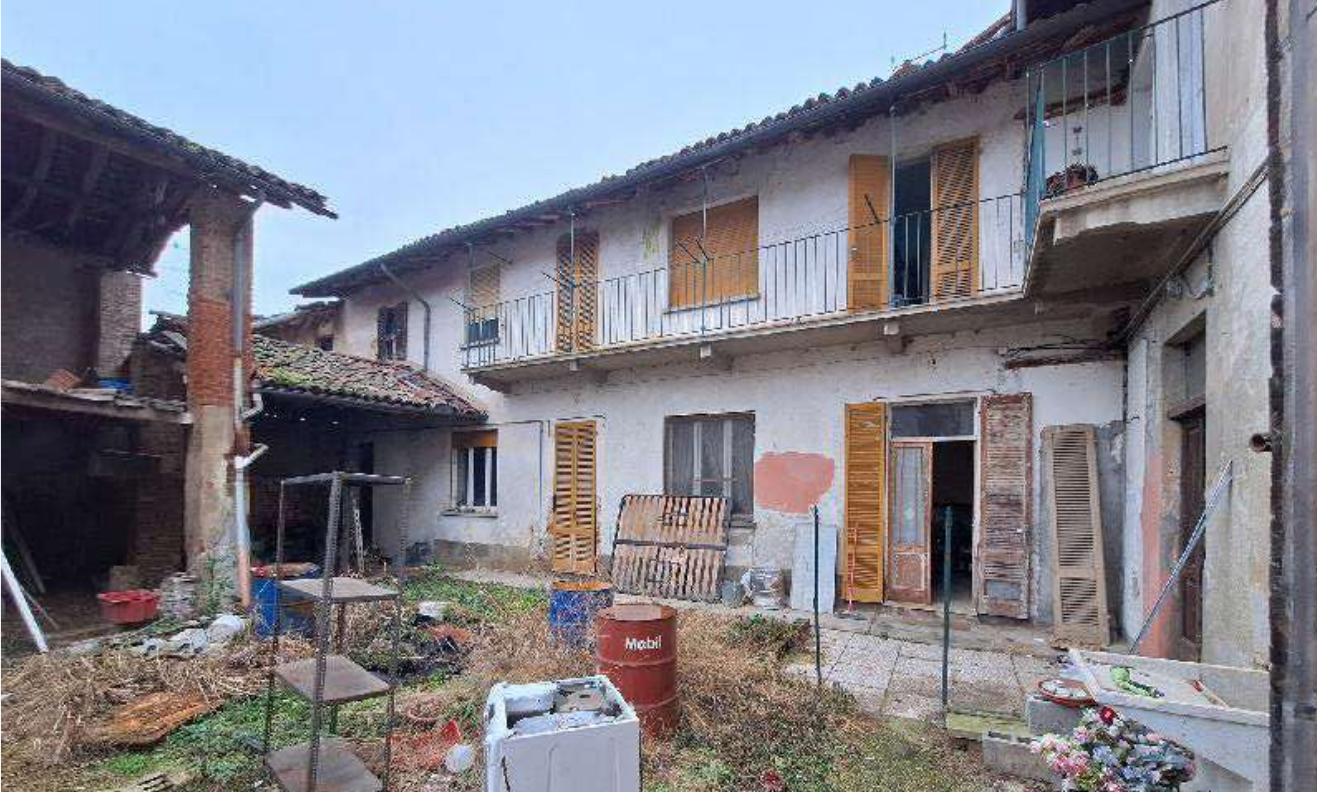 Casa indipendente in vendita a Rosasco
