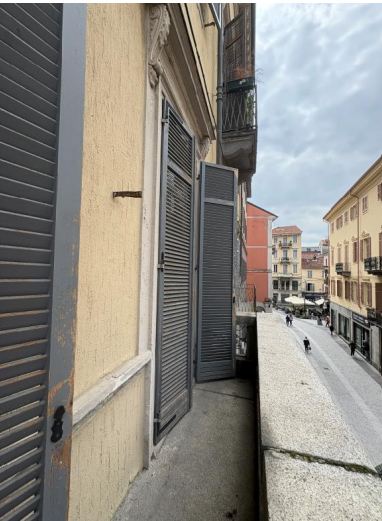 Trilocale in vendita a Biella