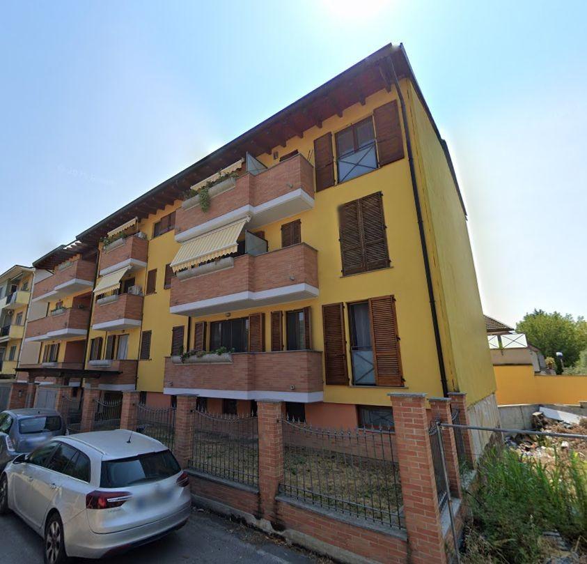 Trilocale con terrazzo a Vermezzo