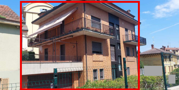 Stabile/Palazzo con terrazzo a Villanterio