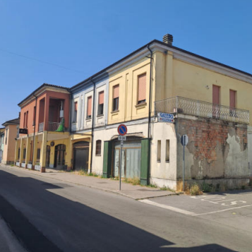 Trilocale con terrazzo a Lungavilla