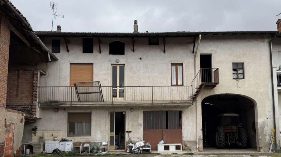 Casa indipendente da ristrutturare a Gambol�