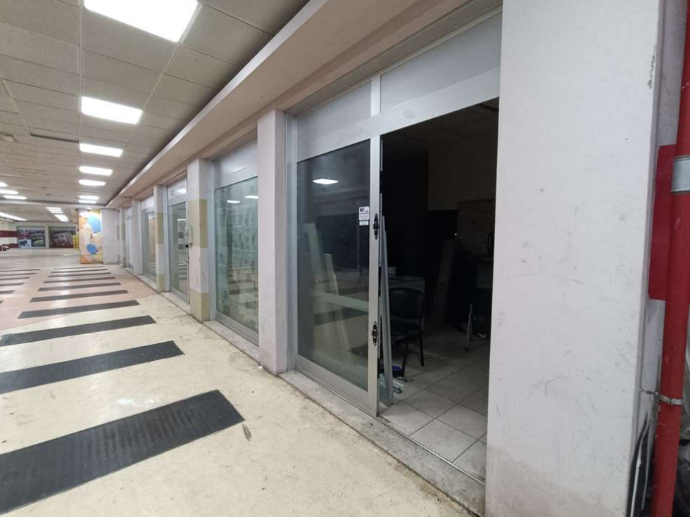 Negozio in vendita a Capriate San Gervasio