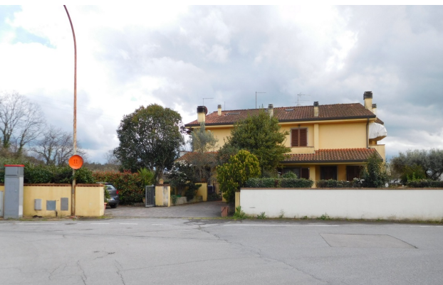 Villa con giardino, Montecarlo san giuseppe