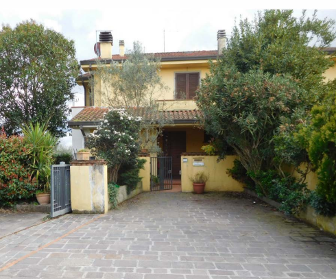 Villa con giardino, Montecarlo san giuseppe