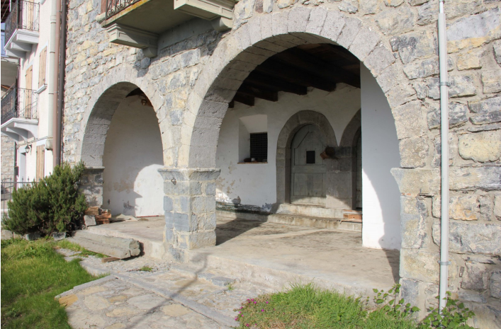 Casa indipendente con giardino a Costa Serina