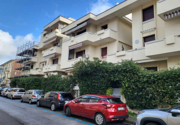 Trilocale in vendita a Viareggio